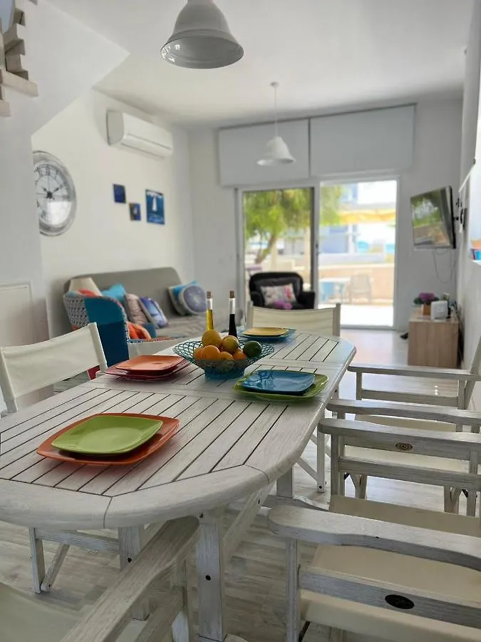 Cozy Beach House Perivolia 0*,  Cypern