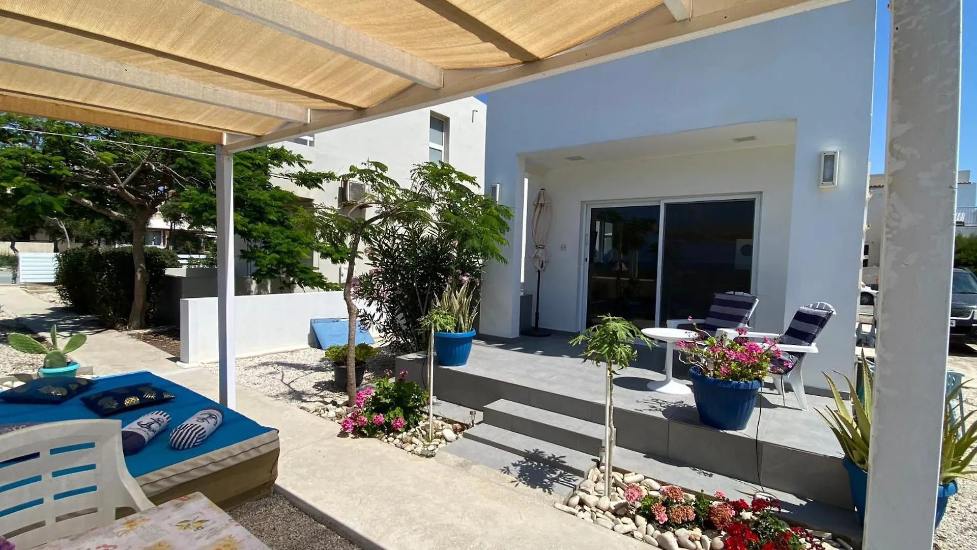 Cozy Beach House Perivolia Cypern