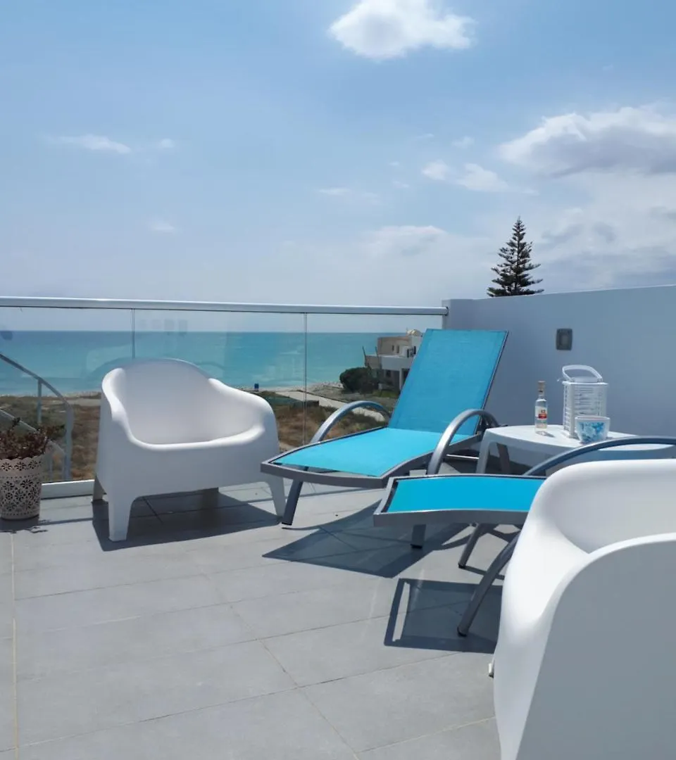 Cozy Beach House Perivolia