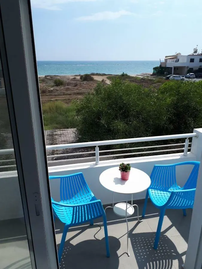 Cozy Beach House Perivolia Feriehus